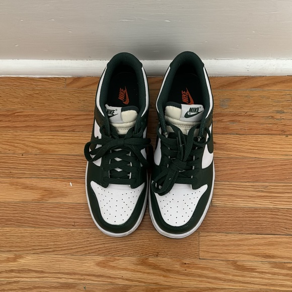 Nike Dunk - Picture 3 of 3